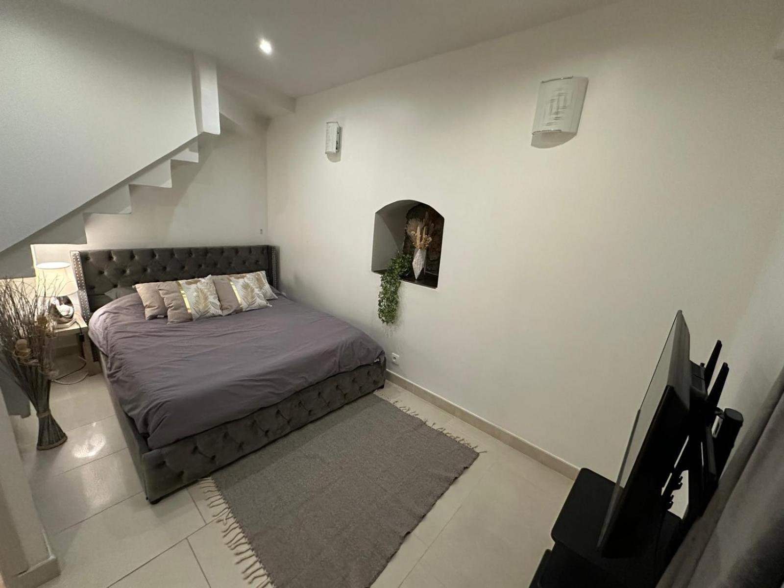 Les Champs Elysees-125M2 Modern And Spacious Paris Ngoại thất bức ảnh