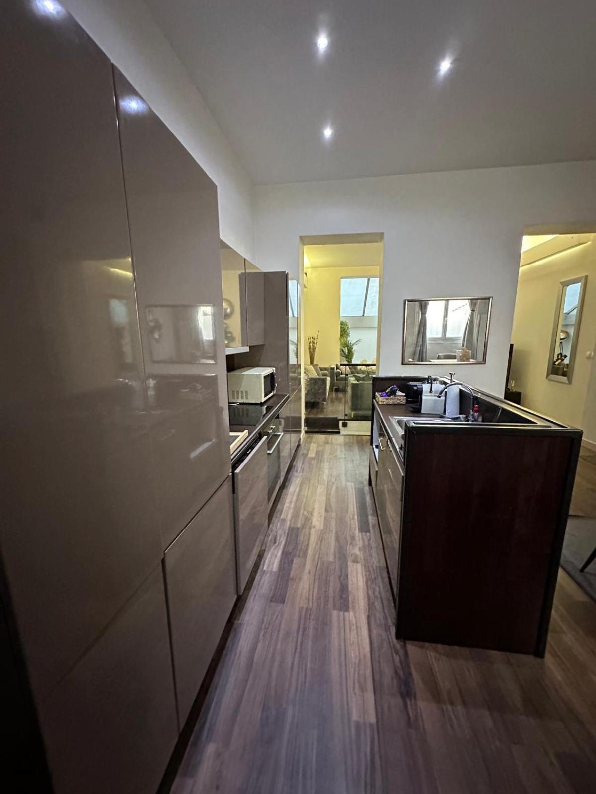 Les Champs Elysees-125M2 Modern And Spacious Paris Ngoại thất bức ảnh